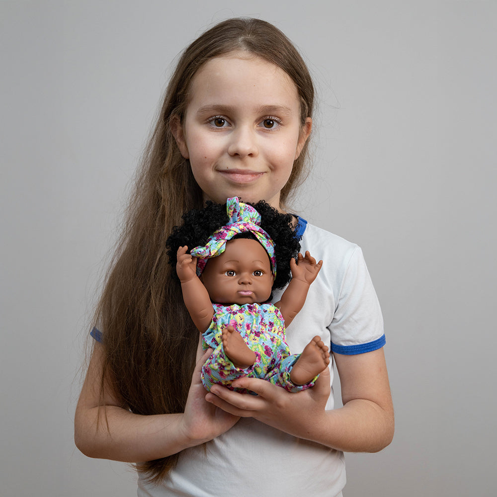 Lalka afroamerykanka z bujną fryzurą 28 cm