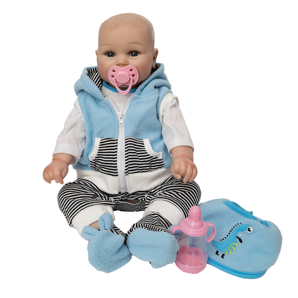 Realistyczna lalka chłopiec z ubrankami 48 cm