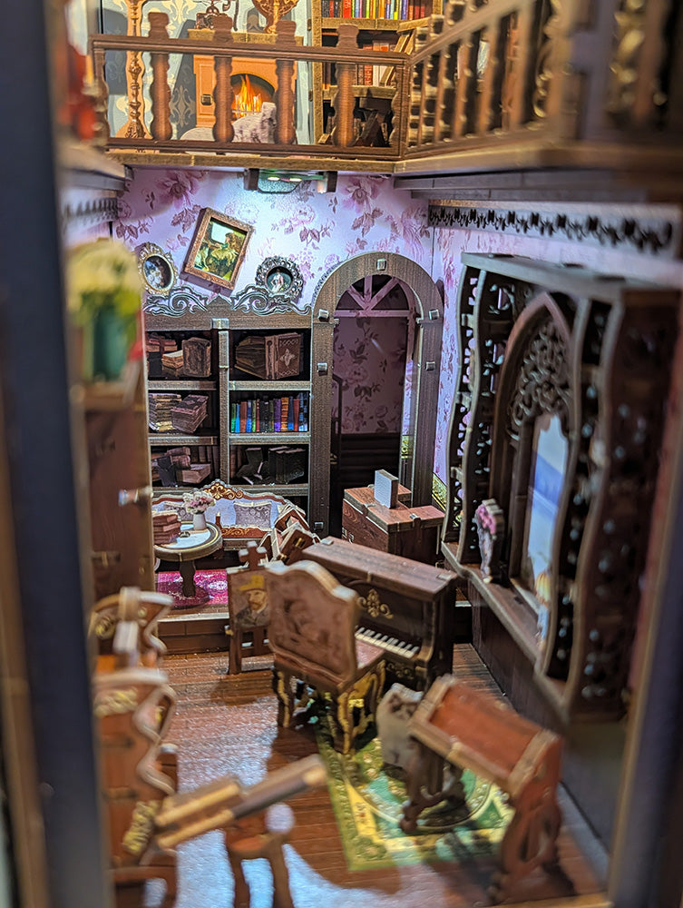 Książkowy Zakątek - Book Nook ze światełkiem Księgarnia